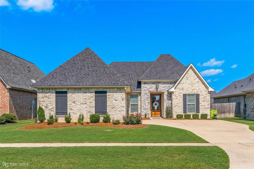 510 Linden Circle, Benton