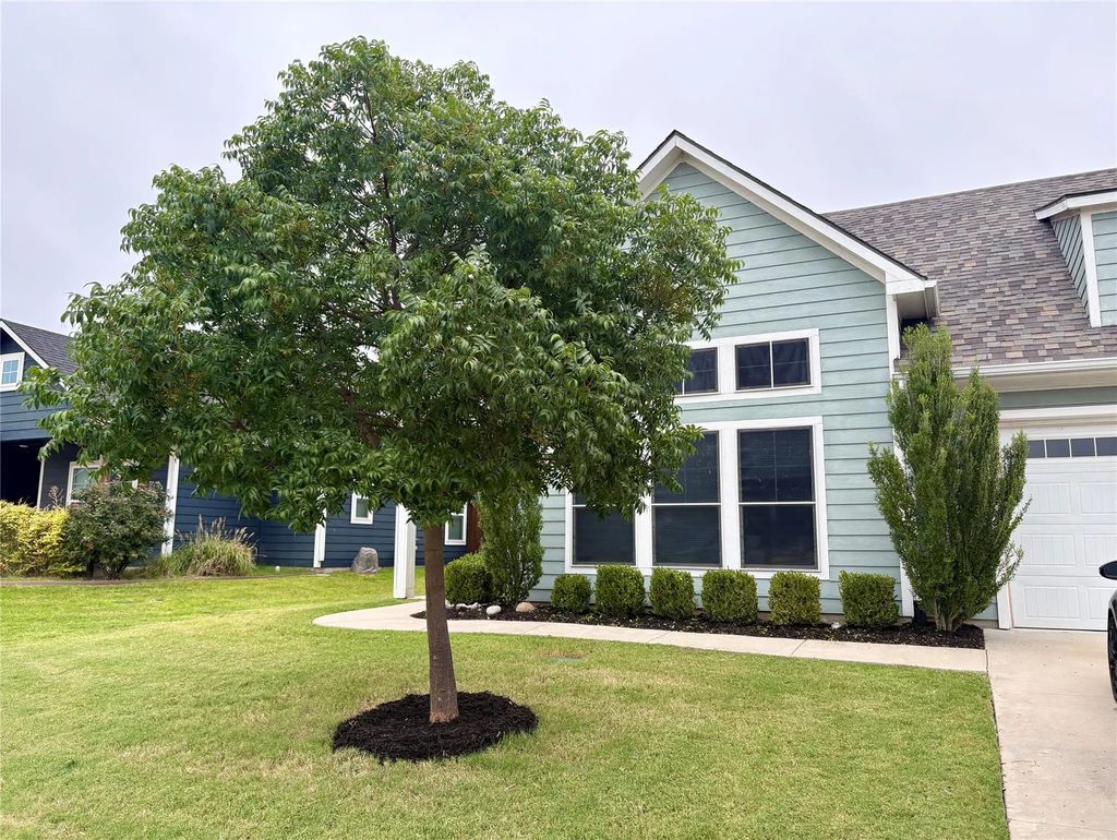 4709 Dry Creek Road, Sherman