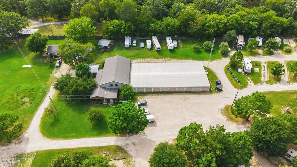 660 Rs County Road 3325, Emory