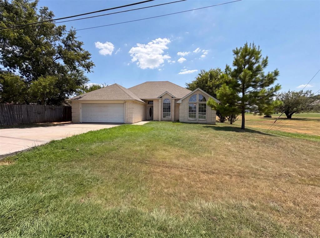 201 Driftwood Court, Runaway Bay