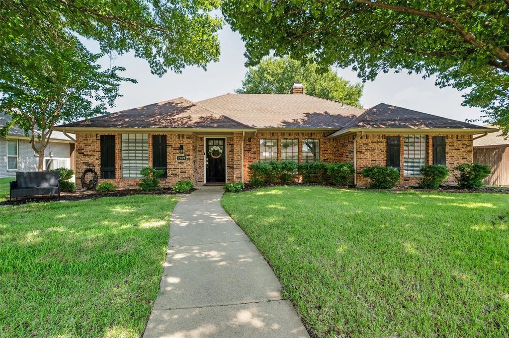 2269 Bunker Hill Circle, Plano