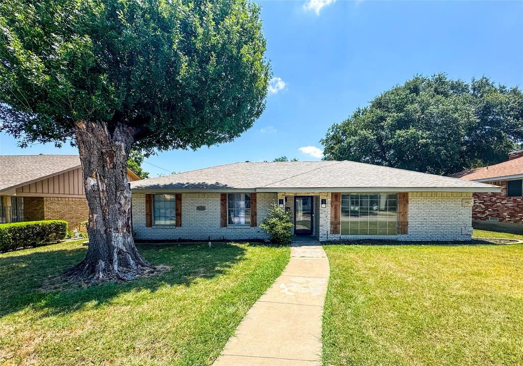 5620 Marblehead Drive, Dallas
