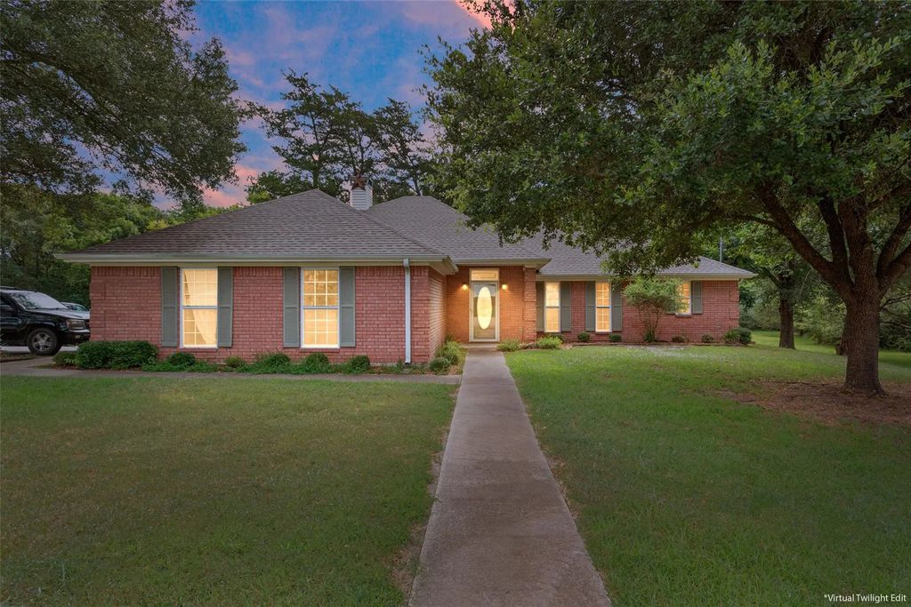 804 Canary Lane, Fairfield