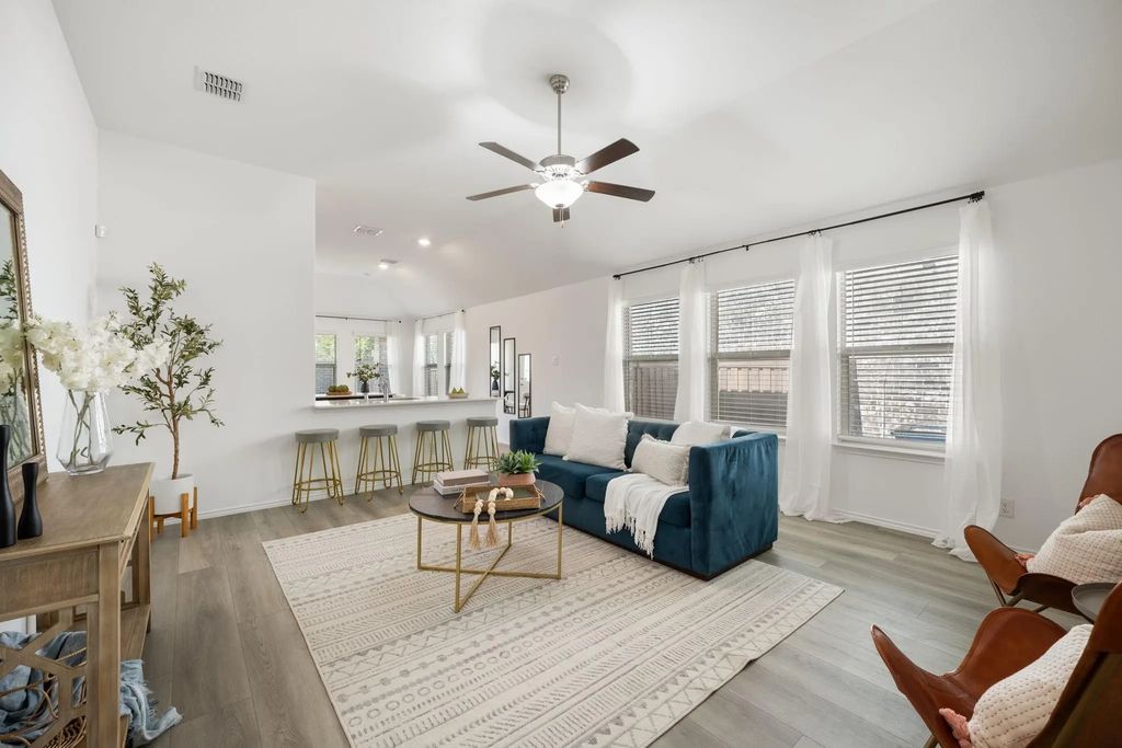 2356 Dolostone Drive, Little Elm