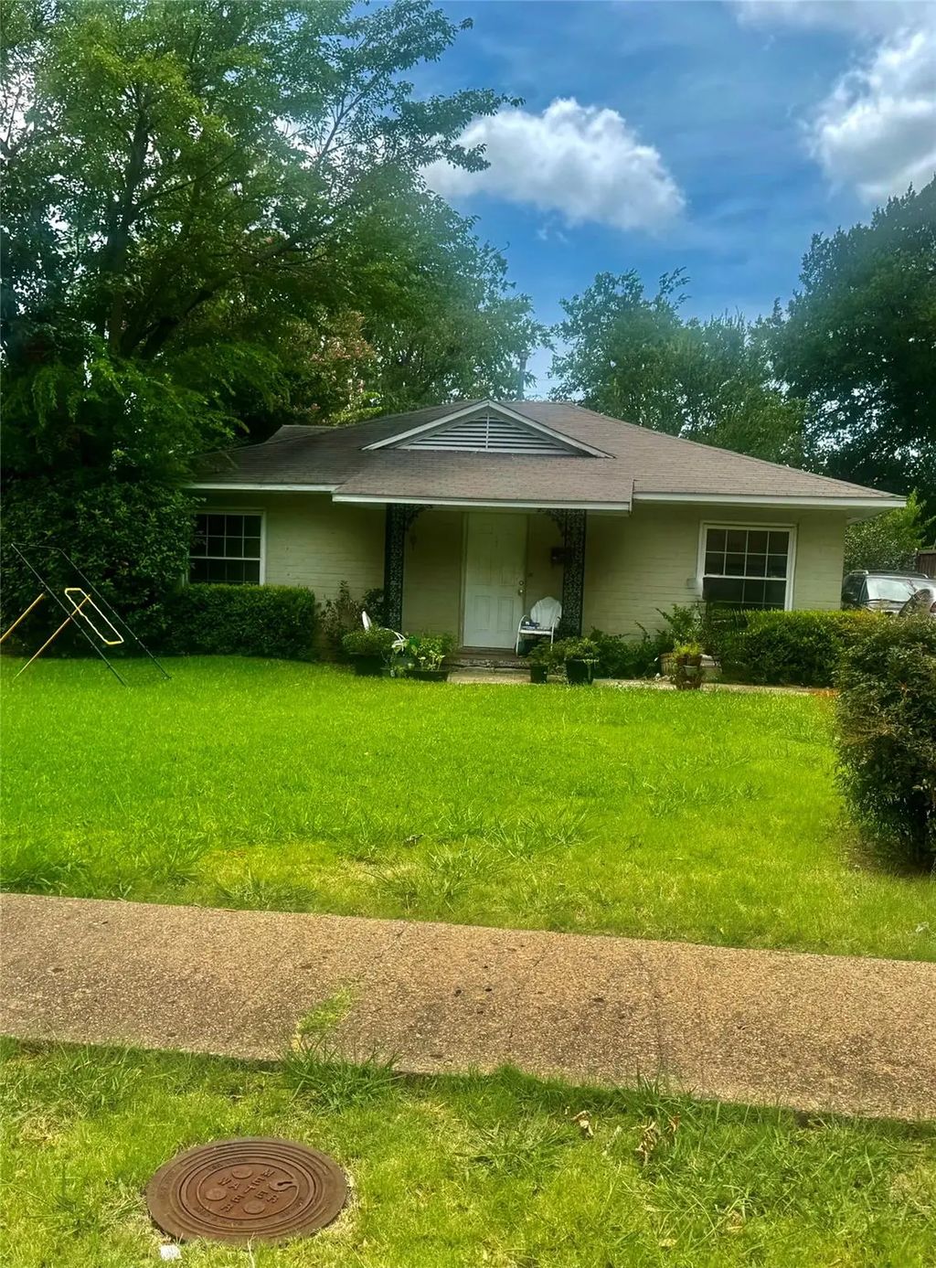 7807 Robin Road, Dallas