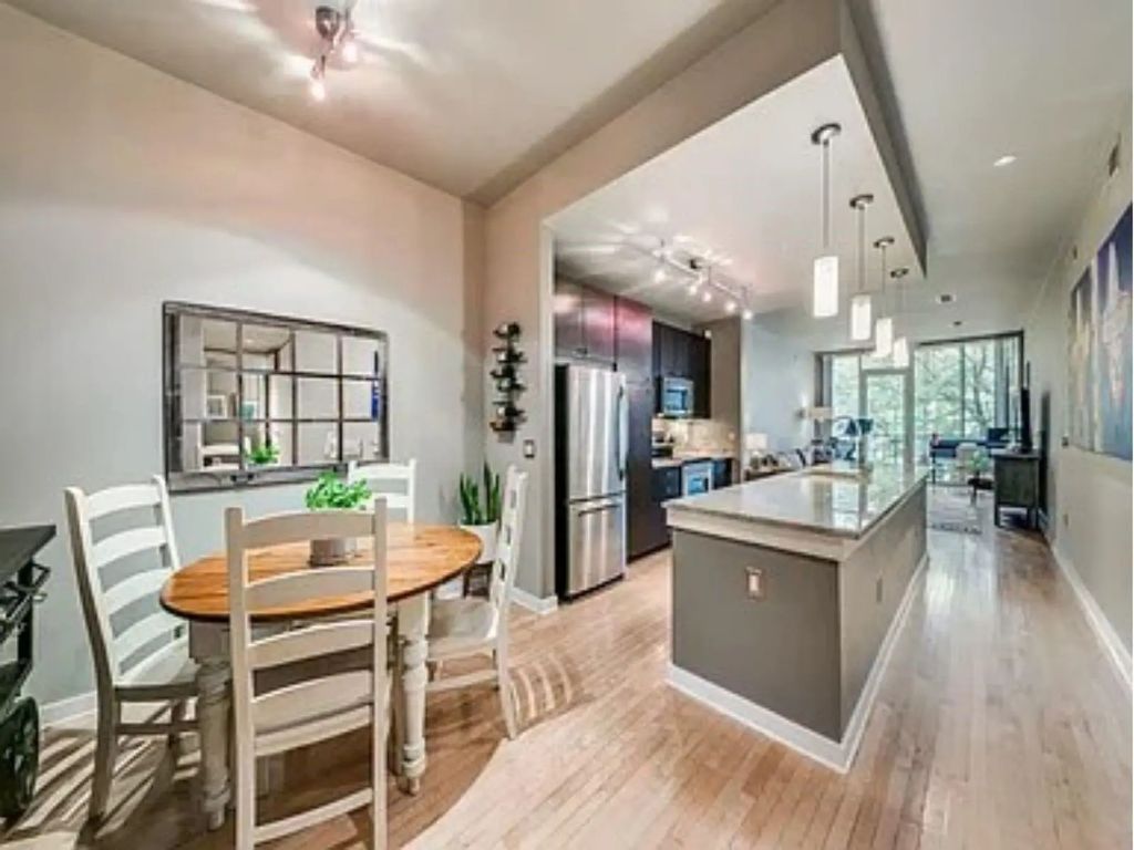 2950 Mckinney Avenue 211, Dallas