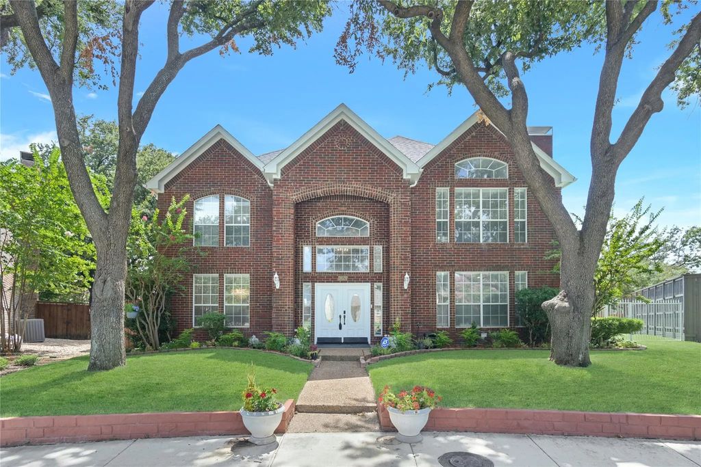 18528 Vista Del Sol, Dallas