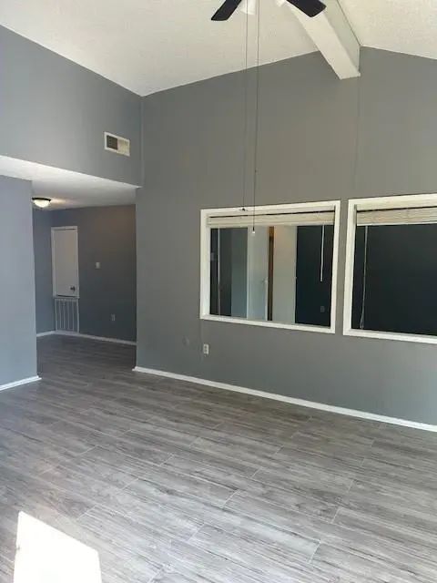 Photo of Listing #21340965