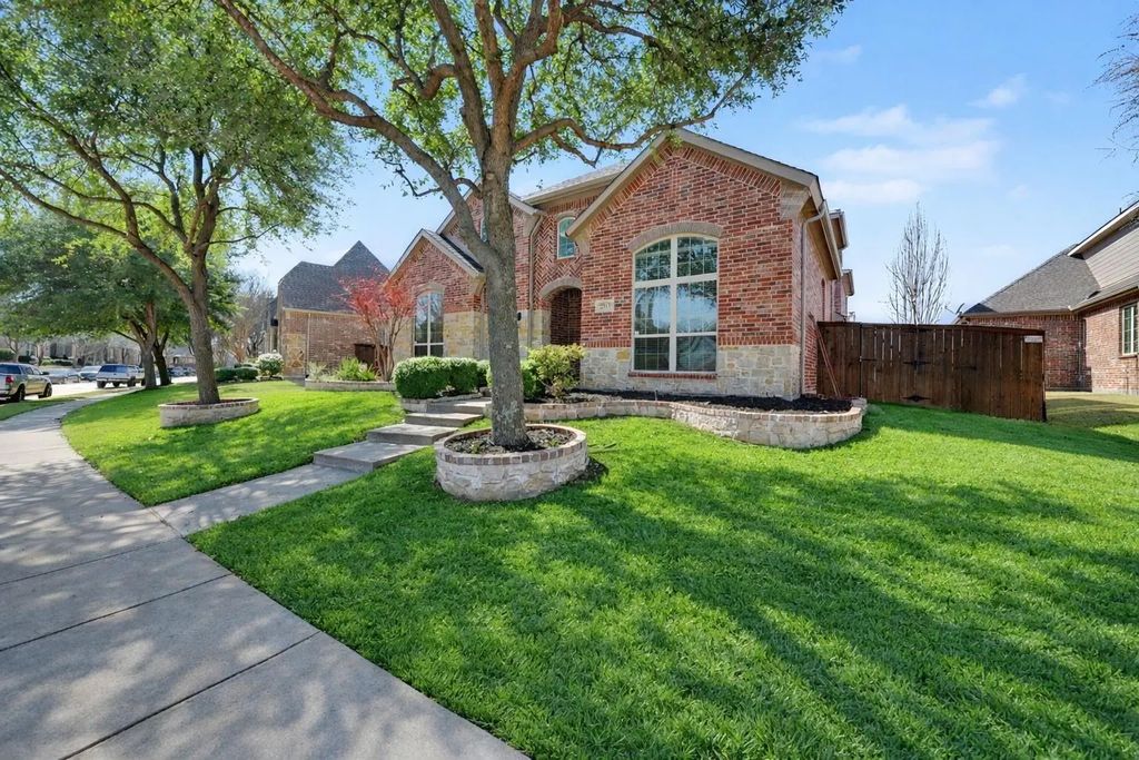 2243 E Big Valley Road, Allen