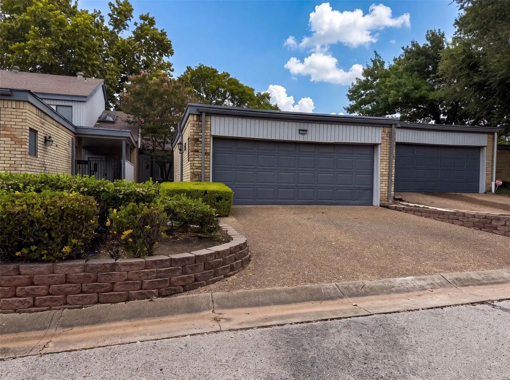6302 Elder Grove Drive, Dallas