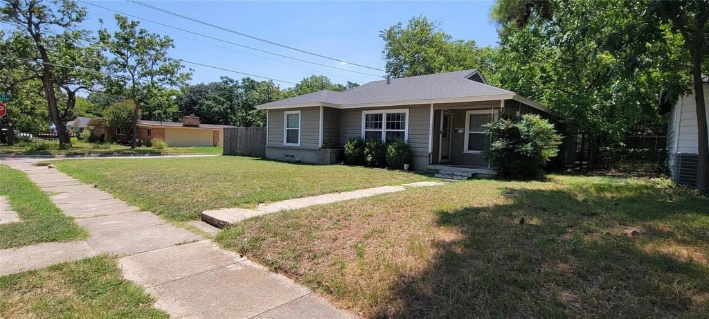 6840 Van Natta Lane, Fort Worth