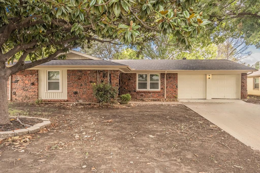 5616 Ammons Street, Haltom City