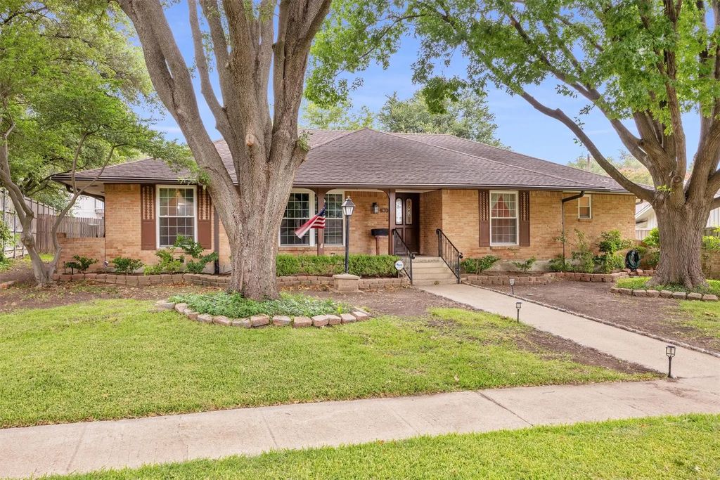 7959 Greenhollow Lane, Dallas