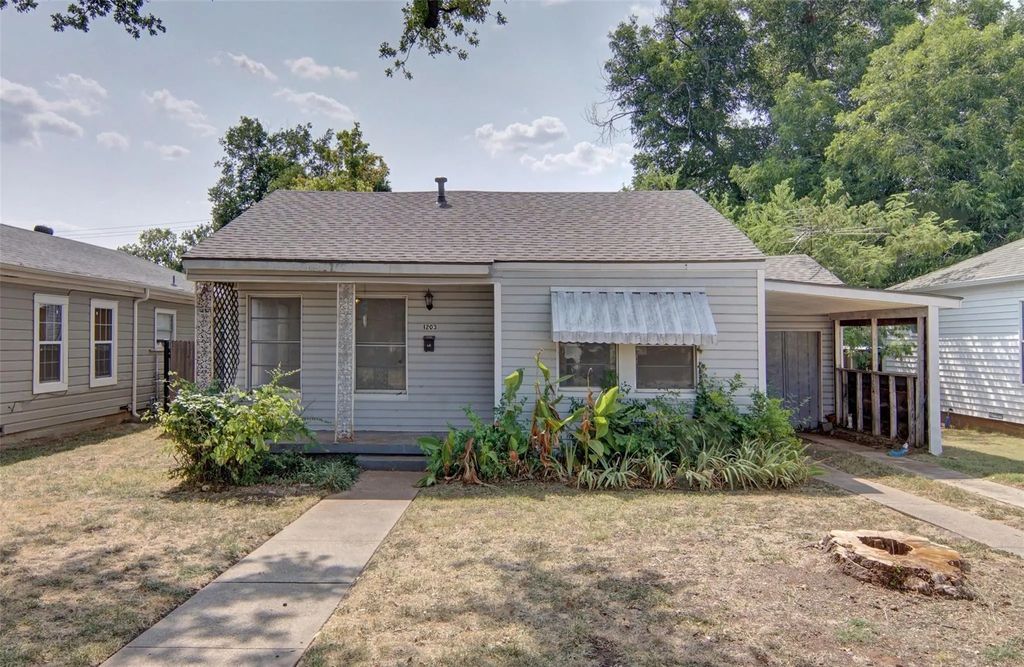 1203 Hanover Street, Weatherford