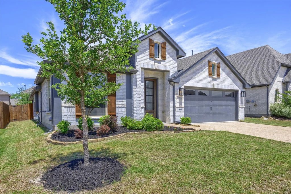 1003 Pecan Glen Drive, Melissa