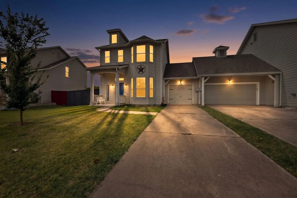 814 Greene Way, Wylie