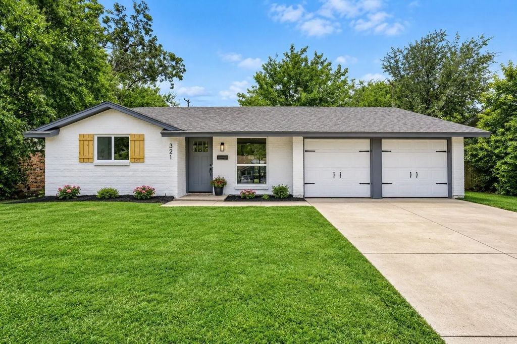 321 Nw Wintercrest Road, Burleson