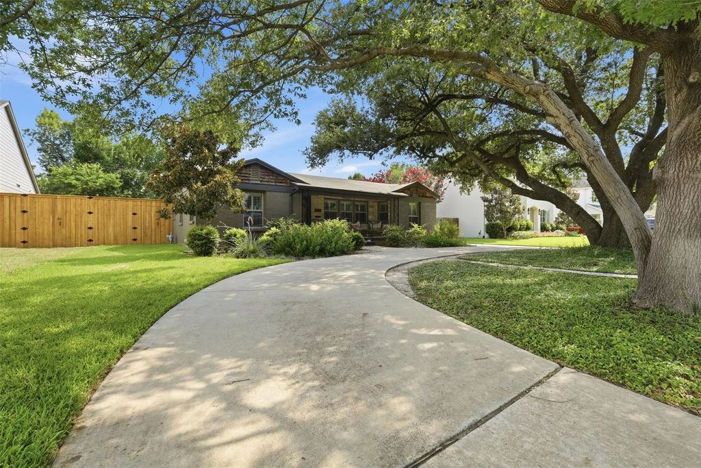 3637 Shelby Drive, Fort Worth