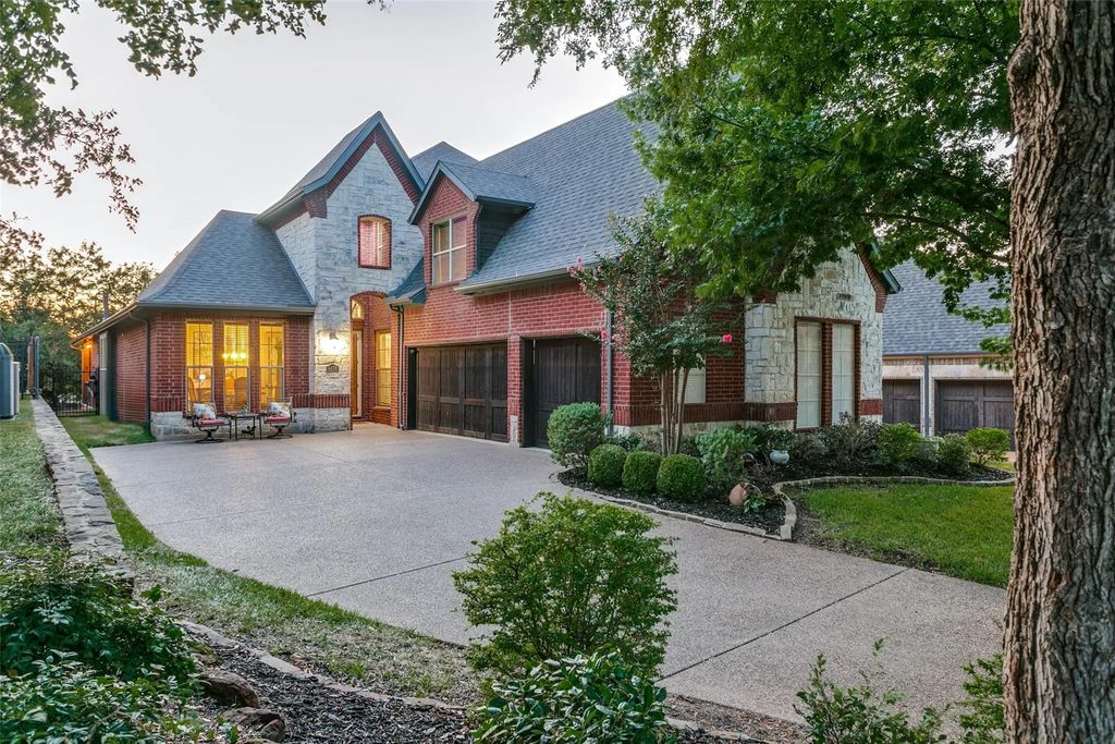 4436 Timber Crest Court, Grapevine