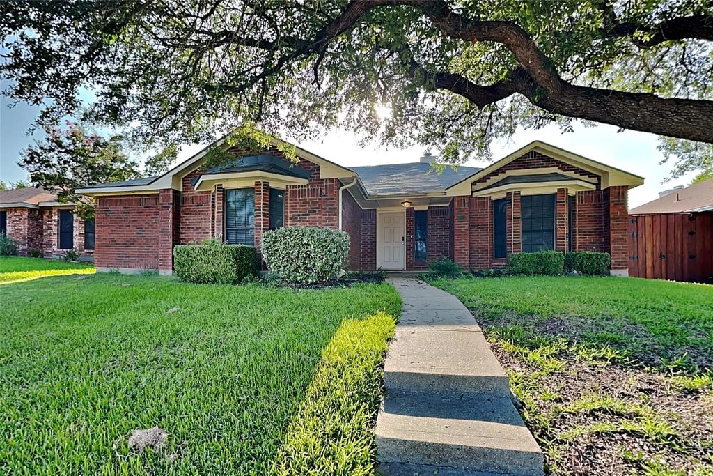 6222 Sasaki Way, Garland