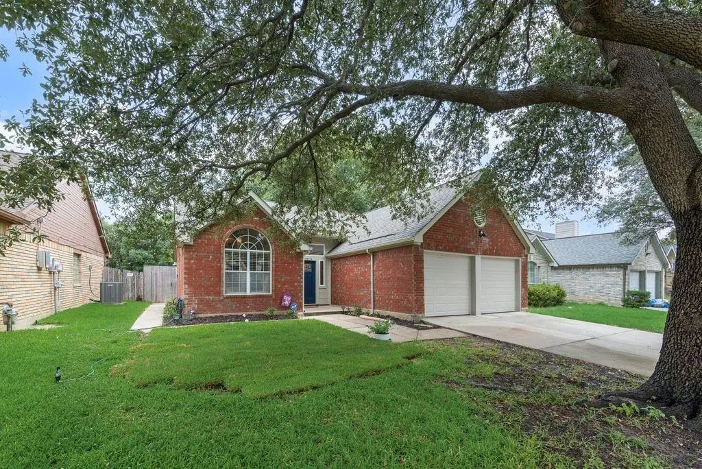 10213 Long Rifle Drive, Fort Worth