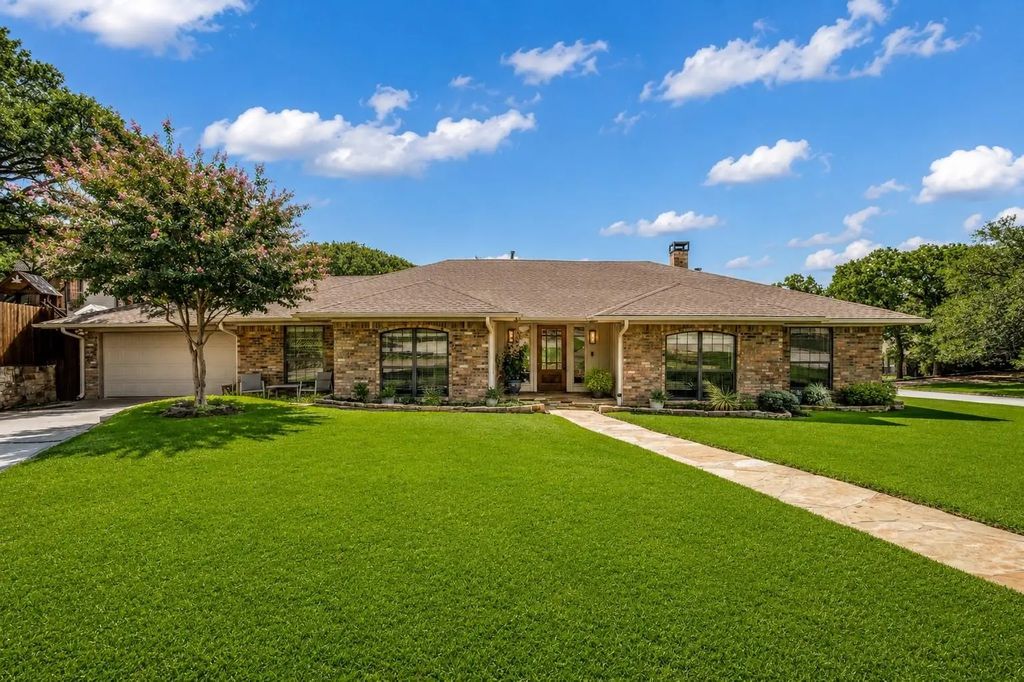 3403 Sunset Oaks Street, Dalworthington Gardens