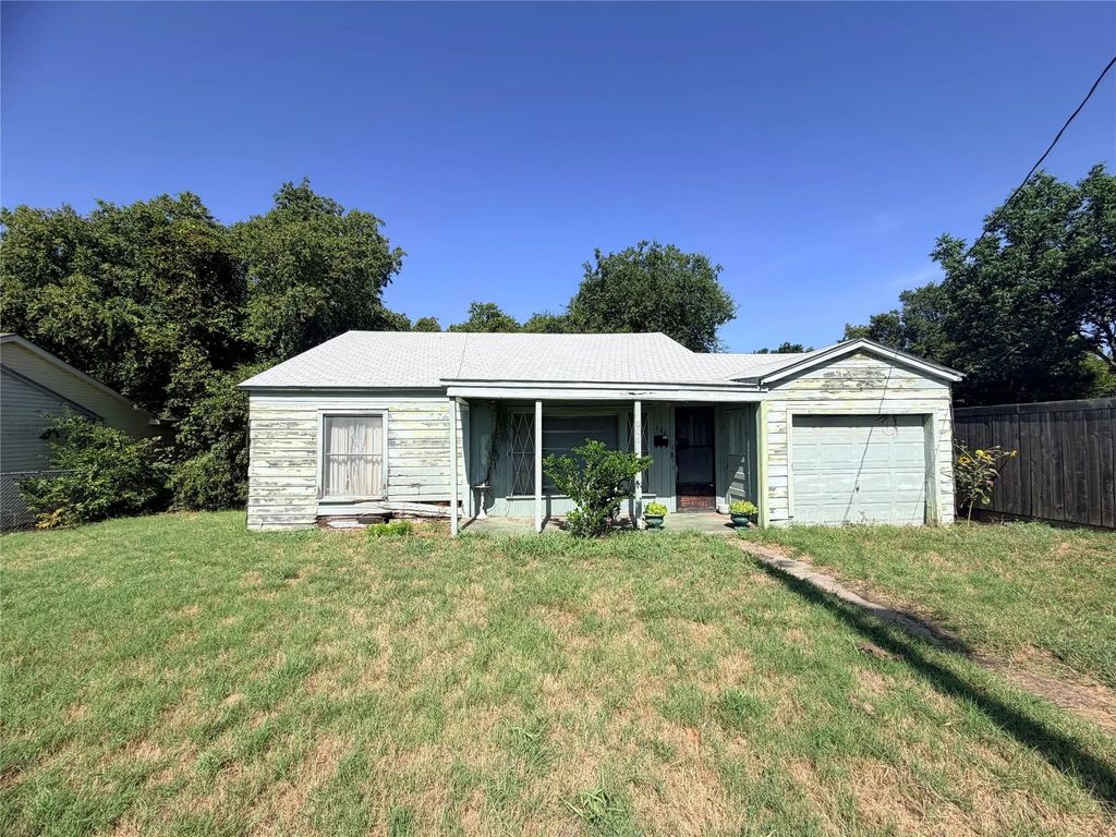 806 S Brazos Street, Weatherford