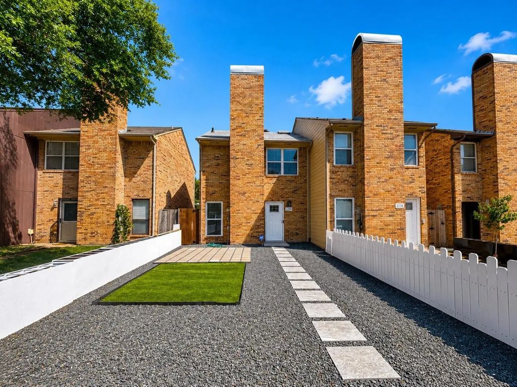 2240 Colony Court, Dallas