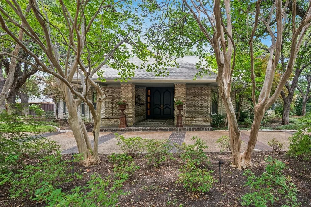 7276 Lupton Circle, Dallas