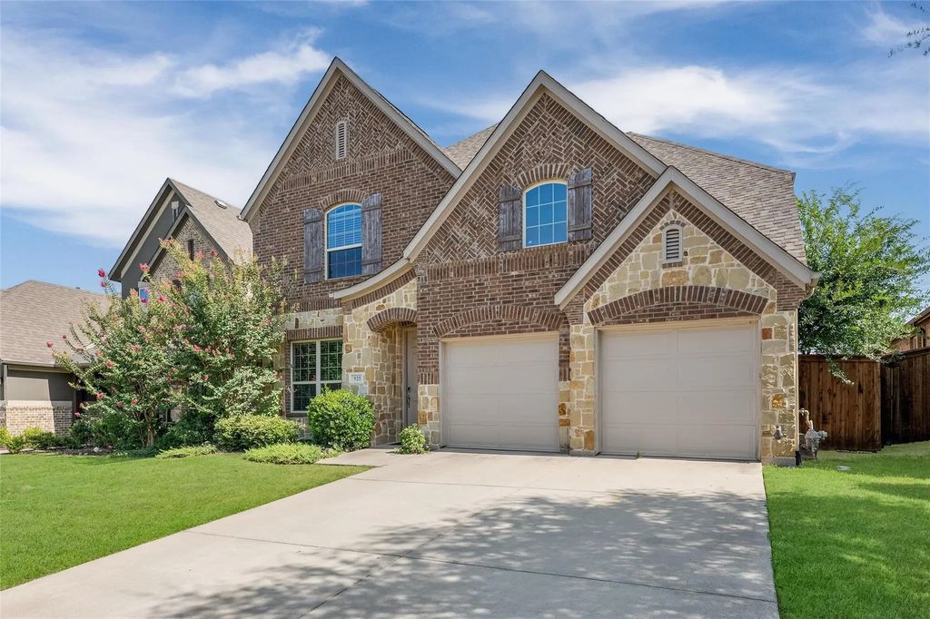 925 Spring Falls Drive, McKinney
