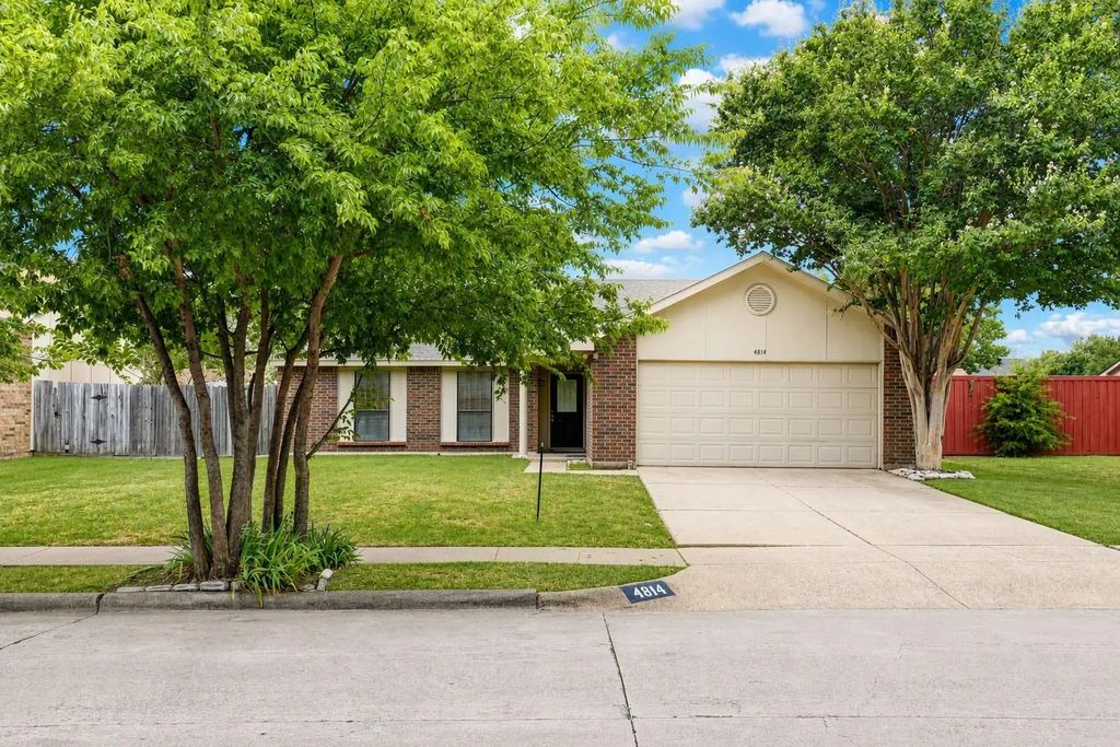 4814 Trailwood Drive, Grand Prairie