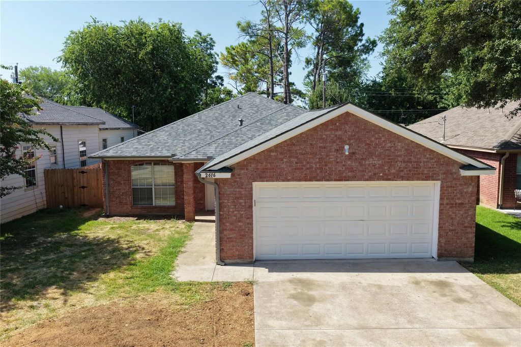 2616 18th Street W, Irving
