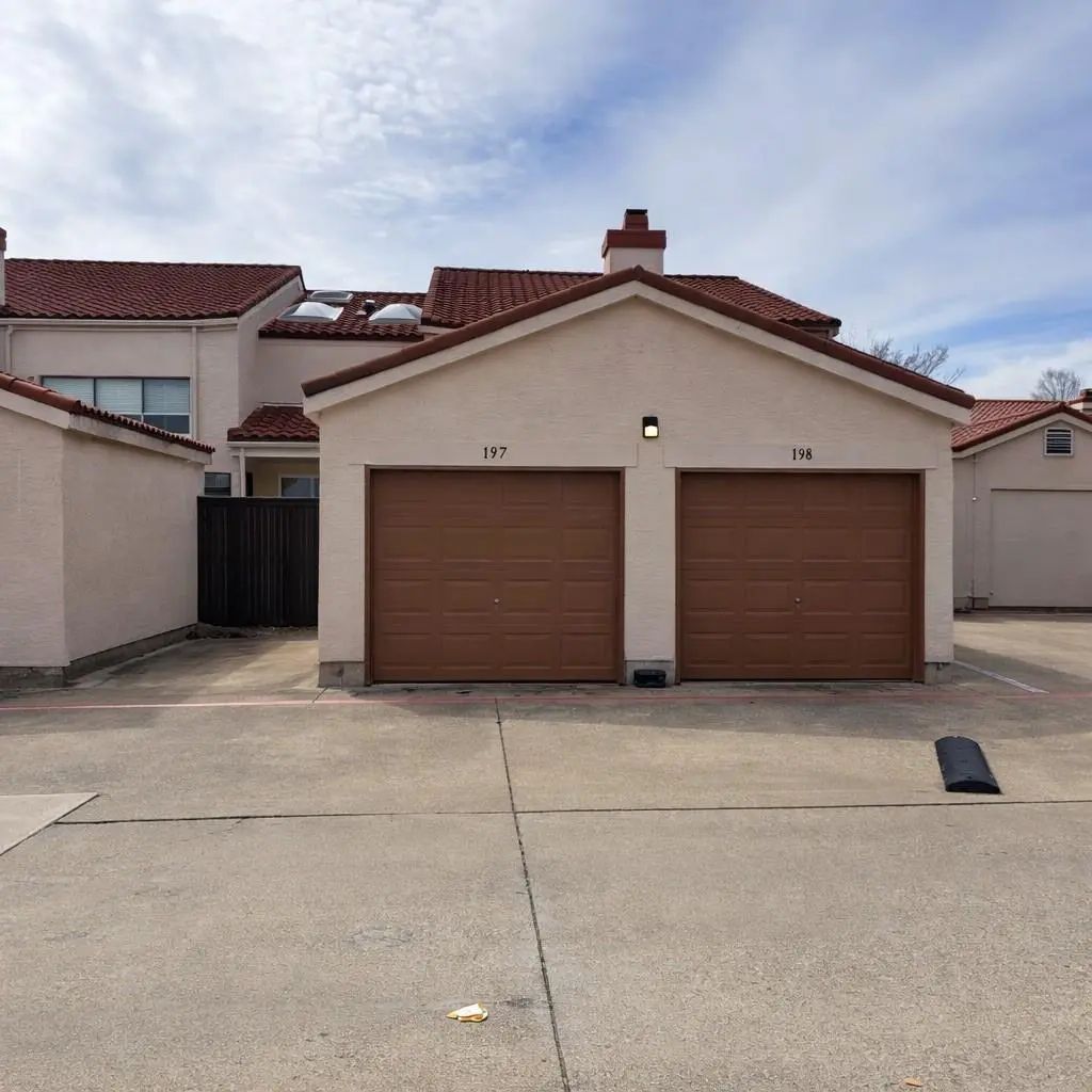 551 Ranch Trail 197, Irving