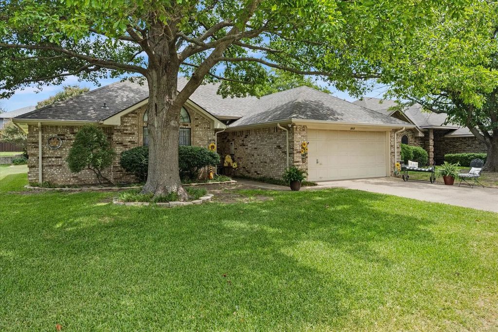 217 Harris Drive, Rockwall