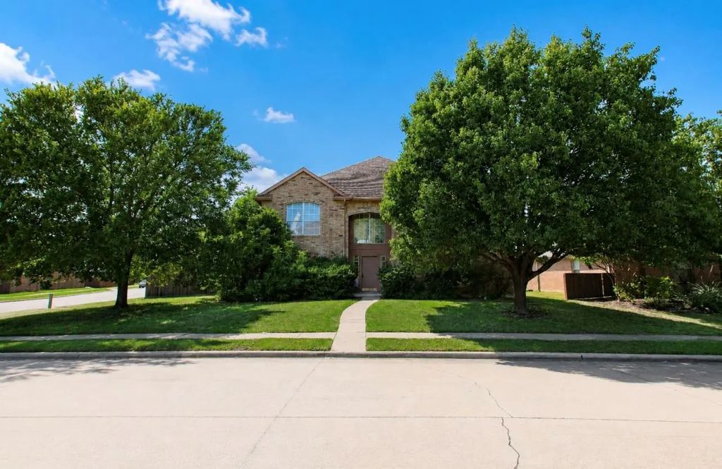 730 Bethany Lake Boulevard, Allen