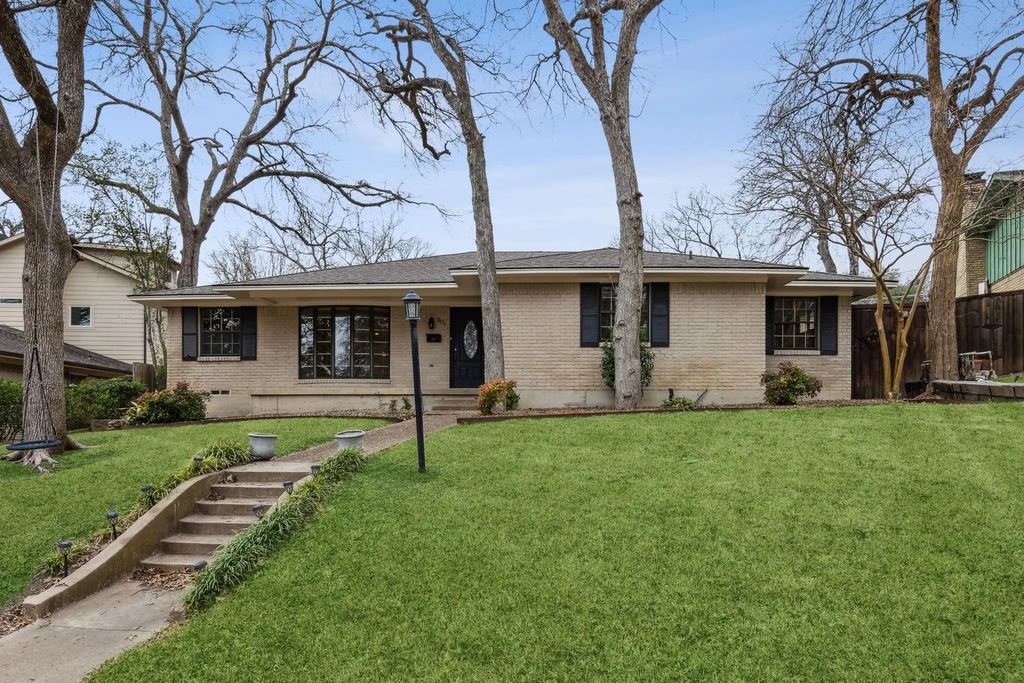 9611 Meadowhill Drive, Dallas