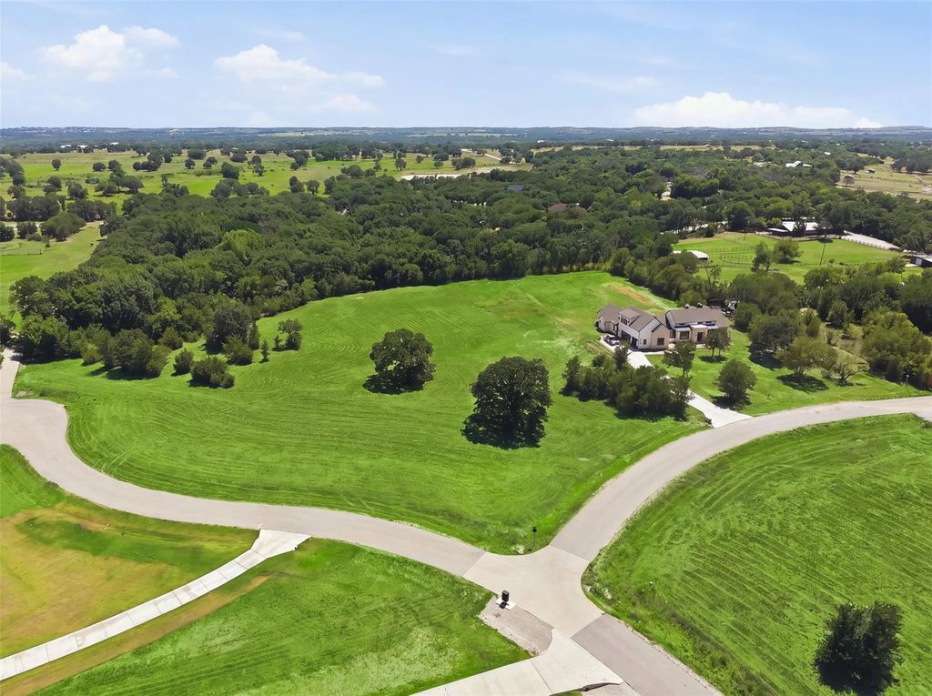 3000 Meadow Bend Court, Aledo