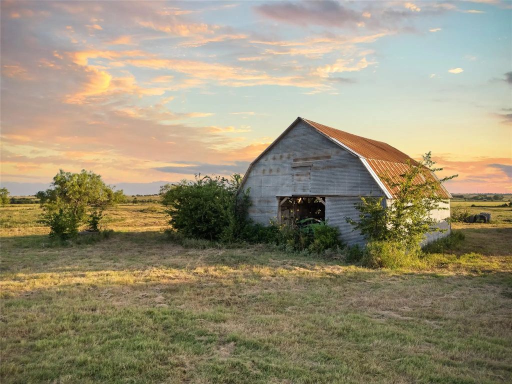 1549 Fm 219, Clifton