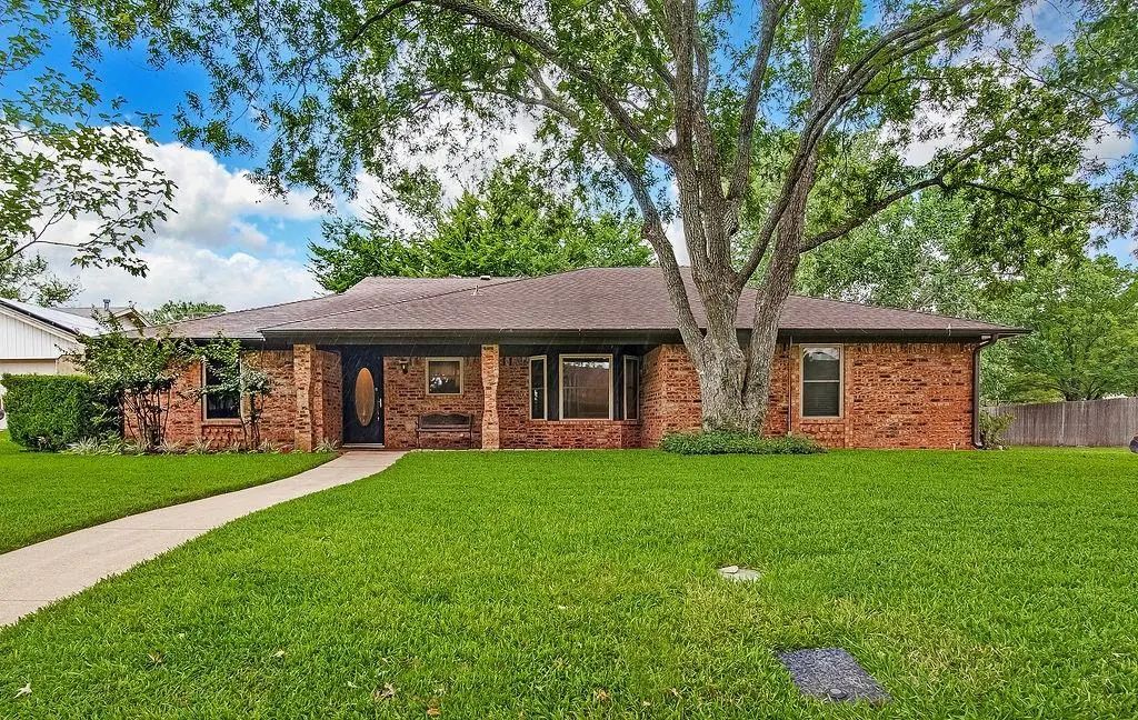 7700 Hunt Drive, North Richland Hills