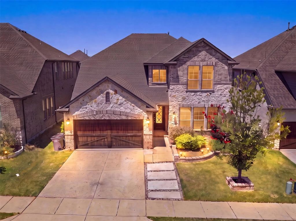 1608 Spanish Bay Court, Little Elm