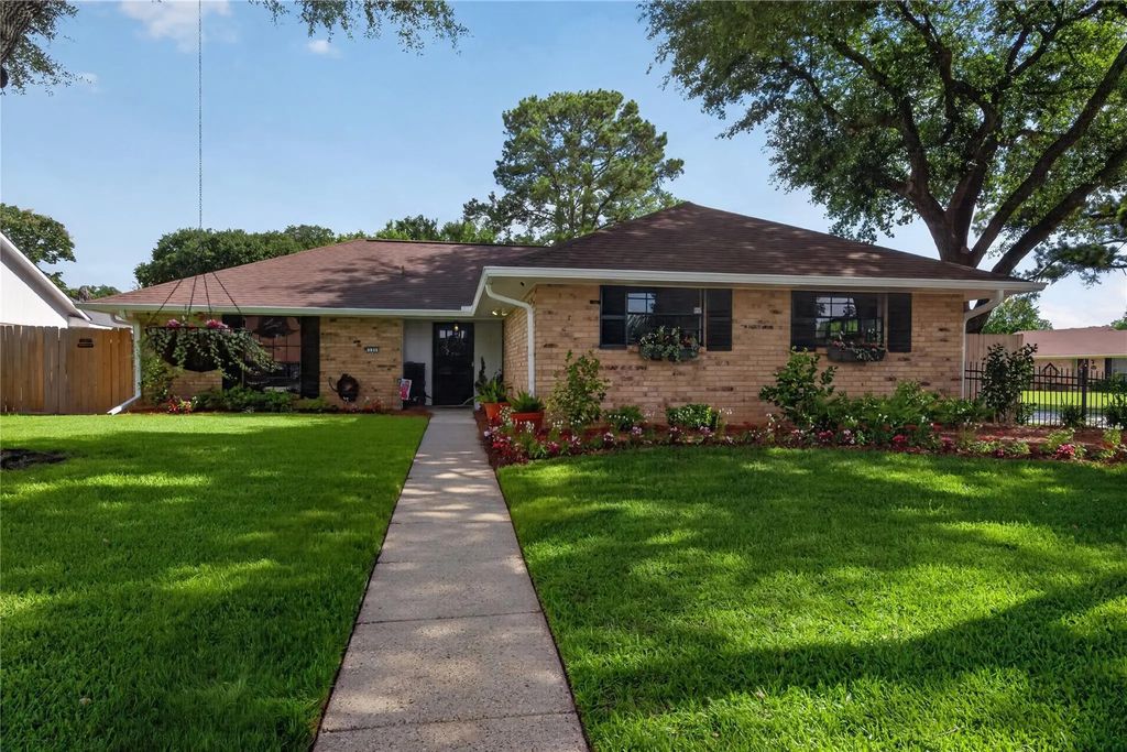 131 Fountainbleu Drive, Shreveport