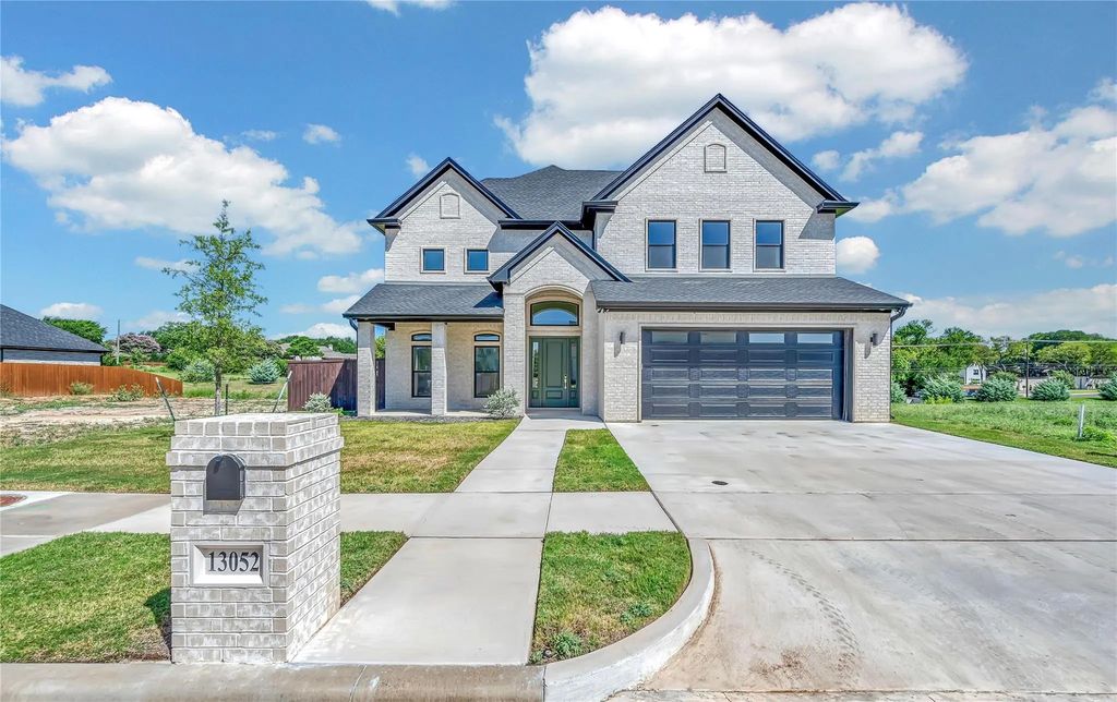 13052 Rainier Drive, Woodway