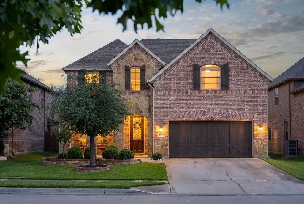 8337 Sandhill Crane Drive, Fort Worth
