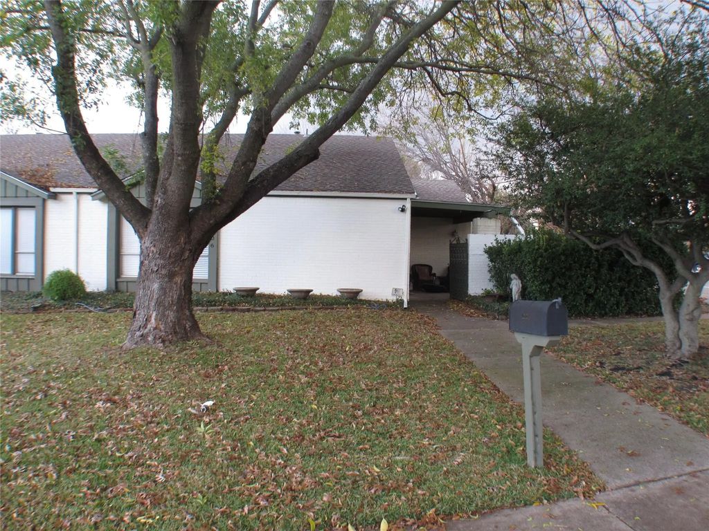 10406 Shadow Bend Drive, Dallas
