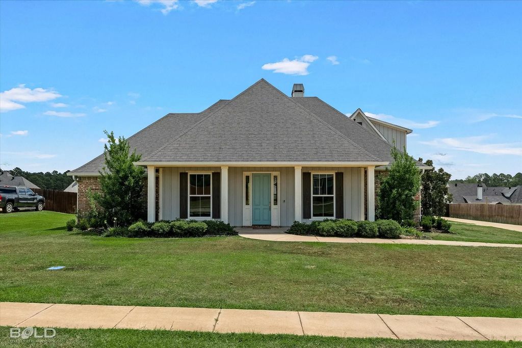 143 Oak Alley Road, Stonewall