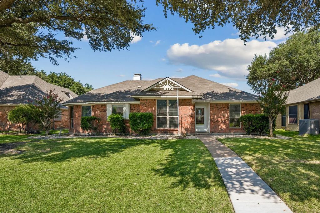 4203 Meadow Ridge Drive, Carrollton