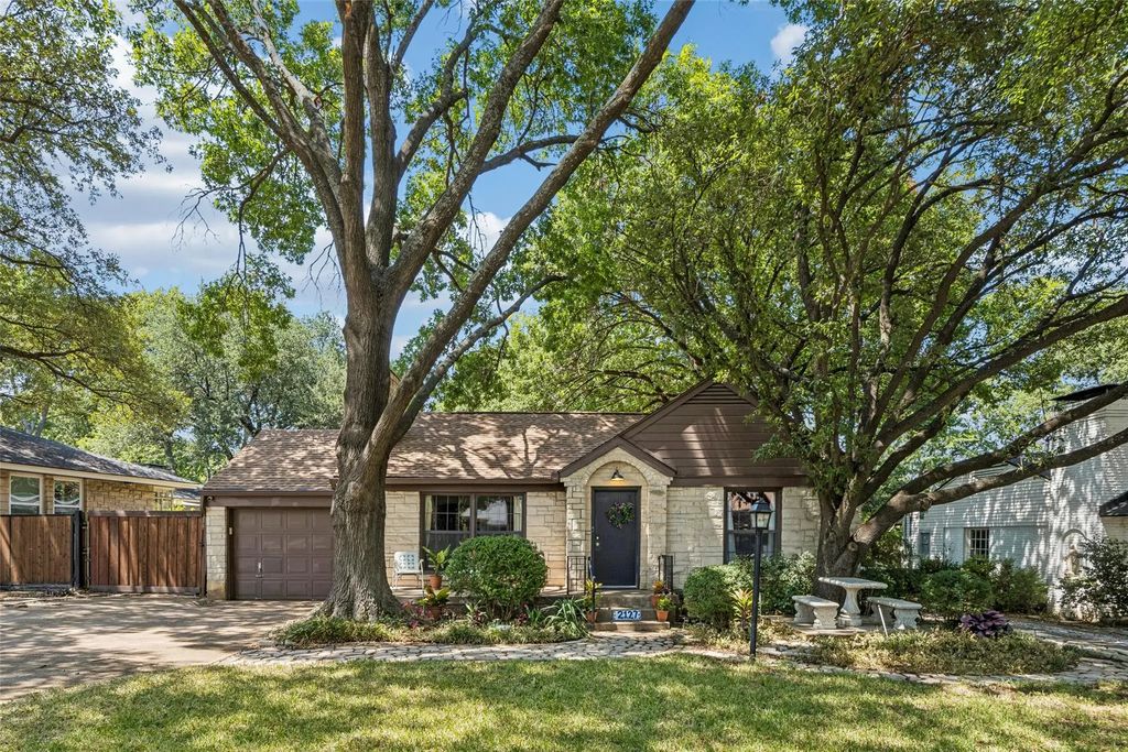 2127 Leander Drive, Dallas