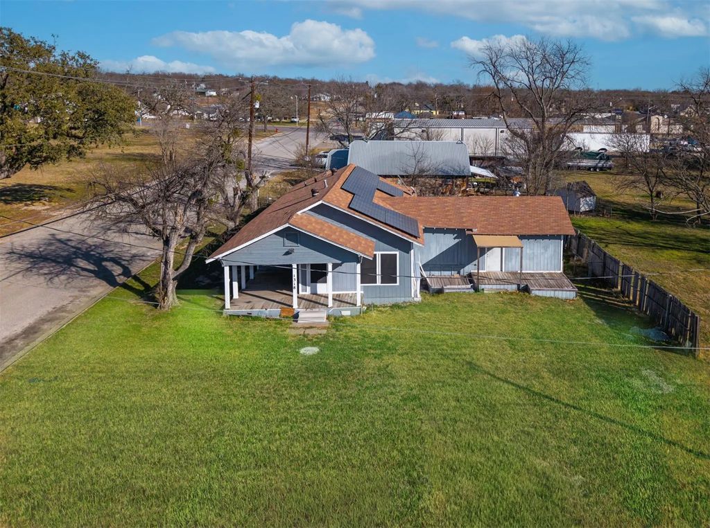 1318 Hanover Street, Weatherford