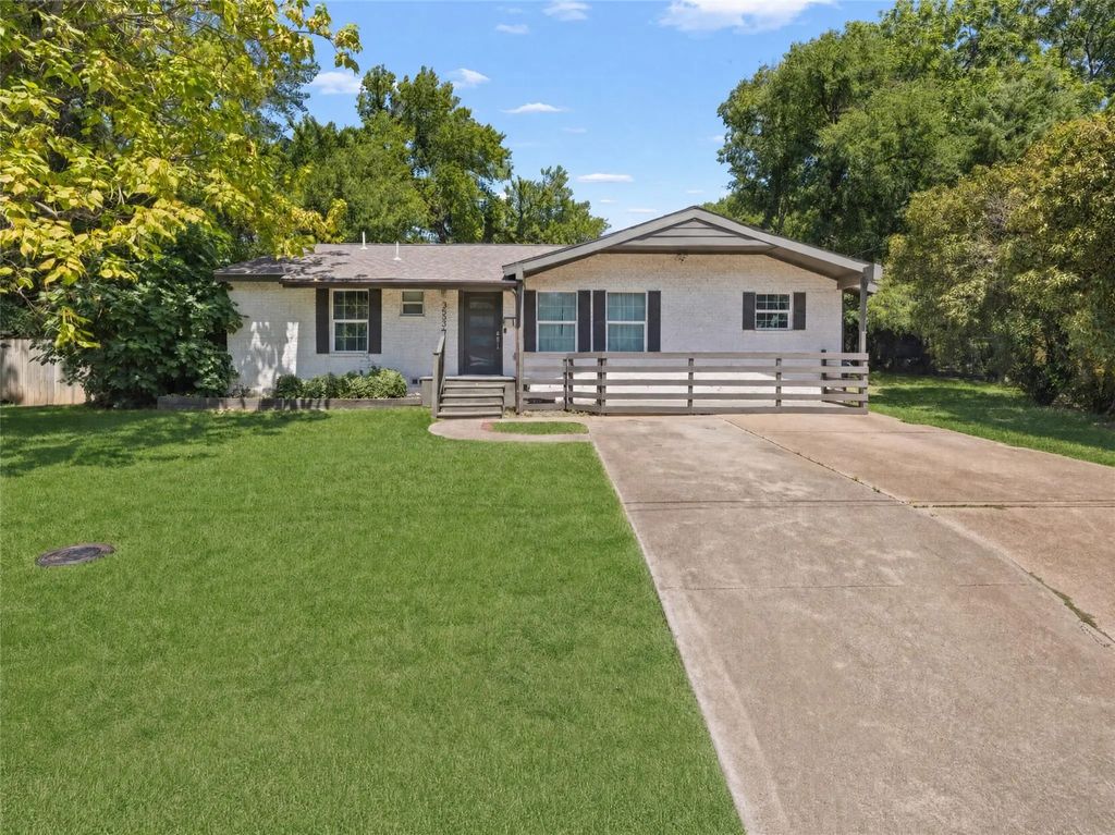3535 Virginia Boulevard, Dallas