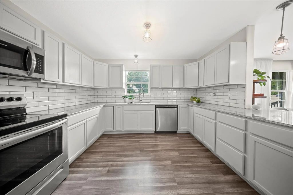 3535 Virginia Boulevard, Dallas